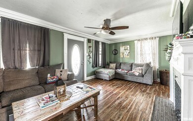 1005 Tremont St, Lincoln, IL 62656 - photo 3