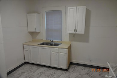 12851 2nd Ave, Highland Park, MI 48203 - photo 5