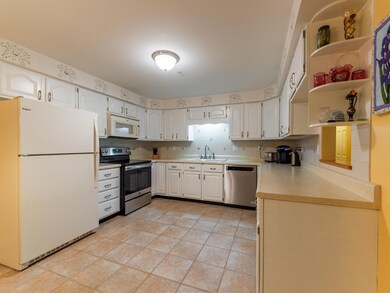 Large kitchen with newer appliances