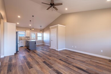 2 Alaska Trail-84-HDR