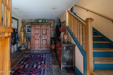 MUDROOM