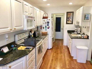 7282 Kitchen
