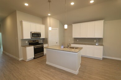 1198 Filly Creek Dr, Alvin, TX 77511 - photo 3