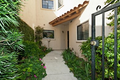306 E Aliso St Ojai CA 93023-large-002-E