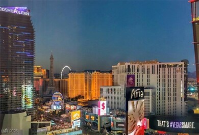 City view featuring a view of city lights