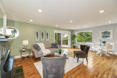 2208 61st Ave SE, Mercer Island, WA 98040 - photo 6