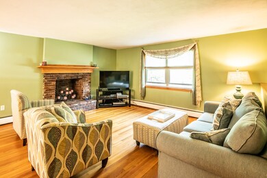 15 Carriage Ln, Winchester, MA 01890 - photo 5