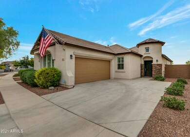 808 E Constance Way