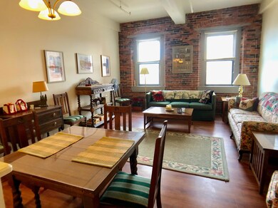 Island Terrace unit 327, Saco, ME 04072 - photo 3