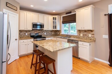 6 Bay Farm Ln, South Grafton, MA 01560 - photo 4