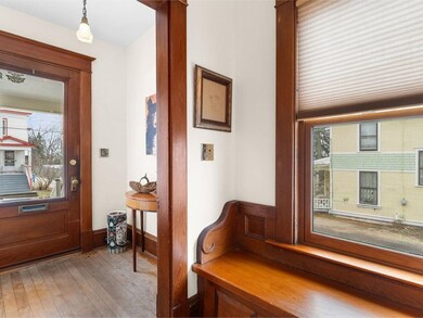 38 Bayview St, Burlington, VT 05401 - photo 2