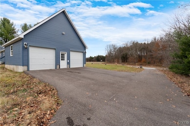 82 Bert Howard Dr, Central Square, NY 13036 - photo 5