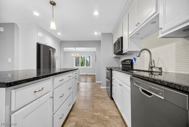 30312 Overlook Dr, Wickliffe, OH 44092 - photo 6