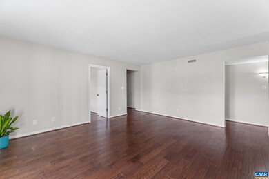 1315 Villa Way unit C, Charlottesville, VA 22903 - photo 7
