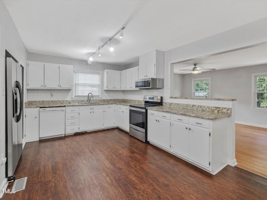 115 Lattimore Ln, Durham, NC 27713 - photo 4