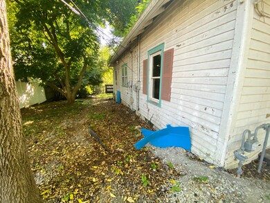 255 Young St, Franklin, IN 46131 - photo 3