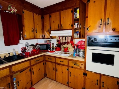 221 Prince George Dr, Hampton, VA 23669 - photo 4