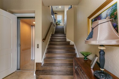003_Foyer