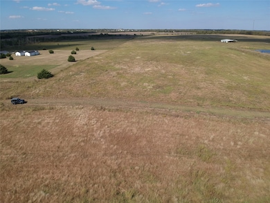 5646 N US Highway 69 unit 56 Ac, Celeste, TX 75423 - photo 2