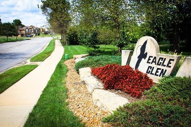 117 Wenonga Cir, Raymore, MO 64083 - photo 4