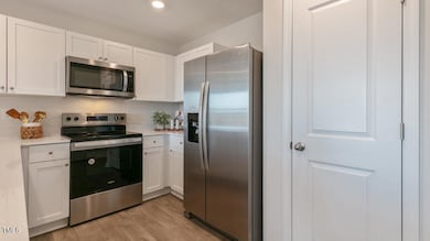 201 Holton St, Smithfield, NC 27577 - photo 5