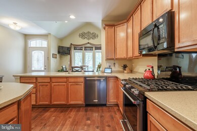 7263 Pebble Creek Dr, Elkridge, MD 21075 - photo 6