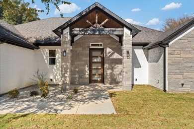 1508 Ports o Call Ct, Granbury, TX 76048 - photo 4