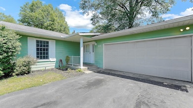 216 Trafalgar Ct Columbus OH 43230-4