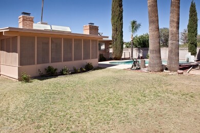 pool porch side yard