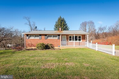 5814 Hanna Rd, Sykesville, MD 21784 - photo 2