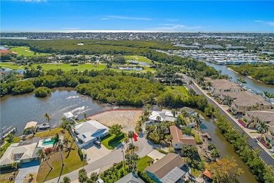 3164 Lakeview Dr, Naples, FL 34112 - photo 3