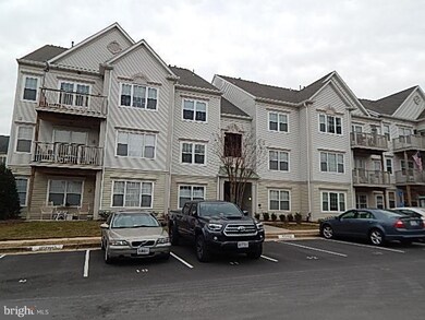 12451 Hayes Ct unit 103, Fairfax, VA 22033 - photo 2