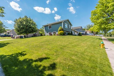 2520 SE 17th St, Des Moines, IA 50320 - photo 2