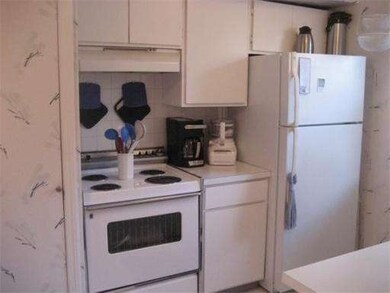 1710 Windsor Dr, Framingham, MA 01701 - photo 6