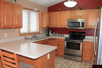 312 Maverick Dr, Mankato, MN 56001 - photo 6