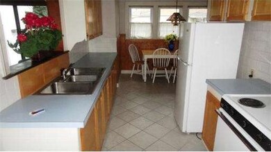 62 Lupine Rd, Lowell, MA 01850 - photo 5