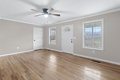 347 Highland Dr-6
