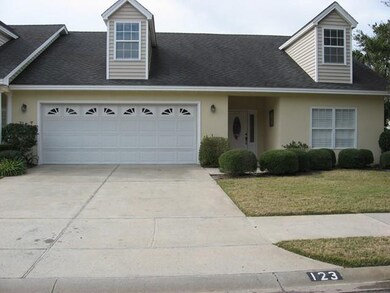 2 Car Garage!!!!!