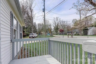 404 Onteora Blvd, Asheville, NC 28803 - photo 5