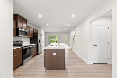 2097 Parow Ln NW unit 6d, Calabash, NC 28467 - photo 6