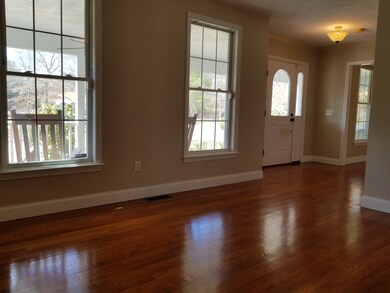 8 Foundry Cir, West Wareham, MA 02576 - photo 7