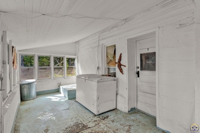 15644 94 Rd, Hoyt, KS 66440 - photo 5