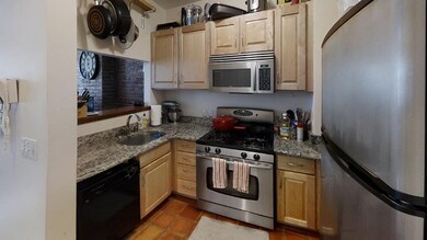 105 Bartlett St unit 1, Charlestown, MA 02129 - photo 4