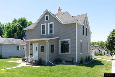 127 N Jefferson St, New Ulm, MN 56073 - photo 2