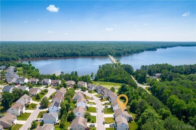 Within walking distance to the water