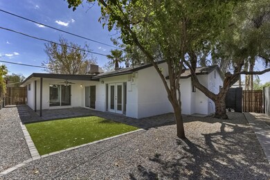1718 E Rovey Ave-44