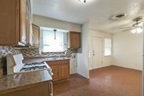 827 W Monterey St unit B, Denison, TX 75020 - photo 6