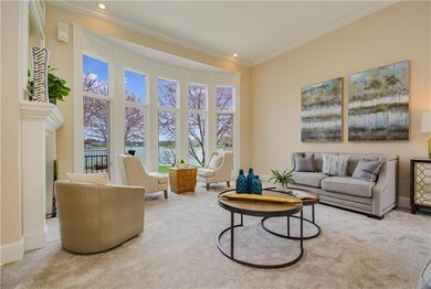 4305 SW Gull Point Dr, Lees Summit, MO 64082 - photo 4