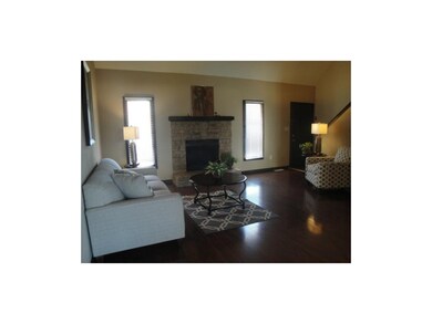 8808 Cottonwood St, Lenexa, KS 66215 - photo 4