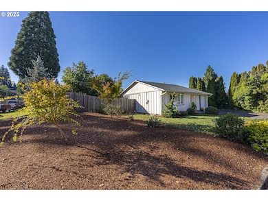 277 E 13th St, La Fayette, OR 97127 - photo 2